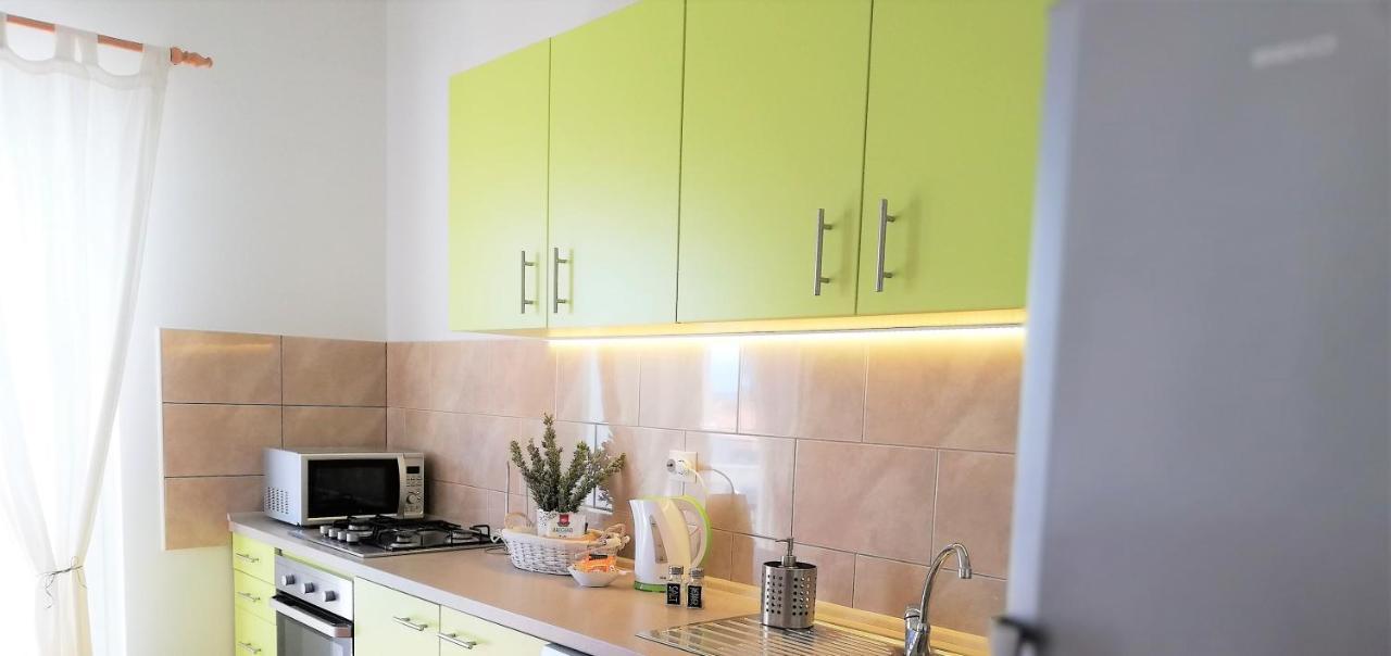 Apartment Anzotika 닌 외부 사진
